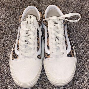VANS , size - us men 5.5 , women’s 7